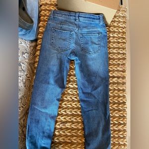 Cat and Jack girls skinny jeans.